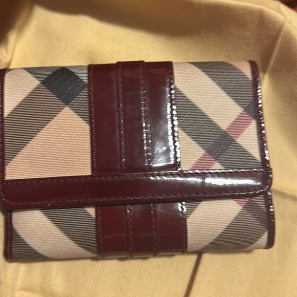 Burberry Nova Check/Red/Maroon Compact Snap Wallet - Picture 12 of 12
